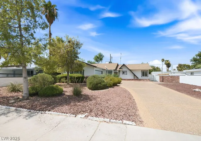 Photo 2 of Single family home for sale at 551 E Oakey Blvd, Las Vegas, NV 89104 | MLS# 2799475 | Listing updated on 2026-08-20
