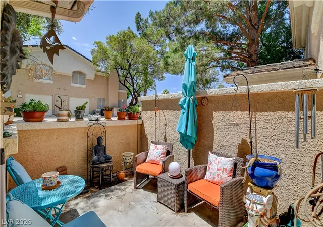 Photo 3 of Townhouse for sale at 513 Amber Horizon St, Henderson, NV 89015 | MLS# 2807029 | Listing updated on 2026-08-25