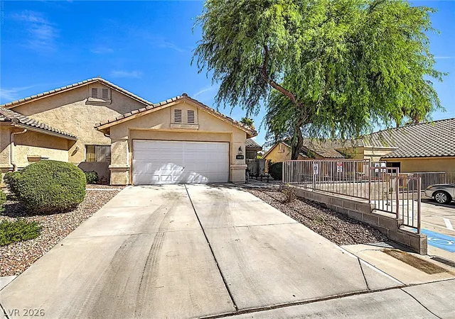 Photo 3 of Townhouse for sale at 2035 E Warm Springs Rd #1003, Las Vegas, NV 89119 | MLS# 2810640 | Listing updated on 2026-08-21