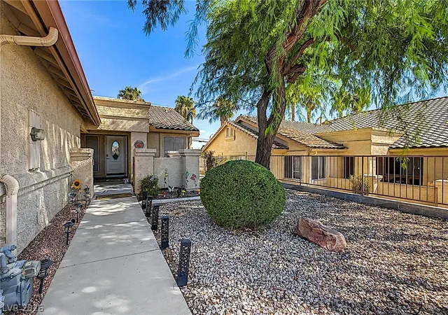 Photo 4 of Townhouse for sale at 2035 E Warm Springs Rd #1003, Las Vegas, NV 89119 | MLS# 2810640 | Listing updated on 2026-08-21