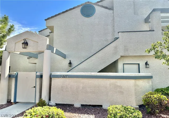 Photo 4 of Townhouse for sale at 2716 Lodestone Dr, Las Vegas, NV 89117 | MLS# 2811100 | Listing updated on 2026-08-22
