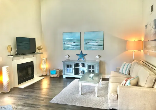 Photo 2 of Townhouse for sale at 8917 Antioch Wy, Las Vegas, NV 89117 | MLS# 2811105 | Listing updated on 2026-08-22