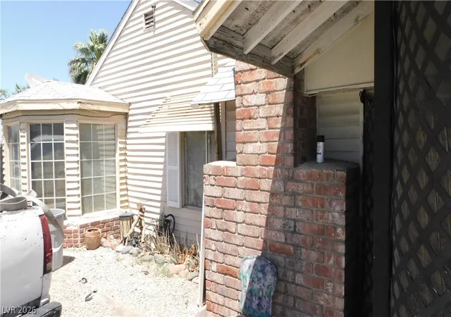 Photo 3 of Single family home for sale at 1147 S 15th St, Las Vegas, NV 89104 | MLS# 2810646 | Listing updated on 2026-08-22