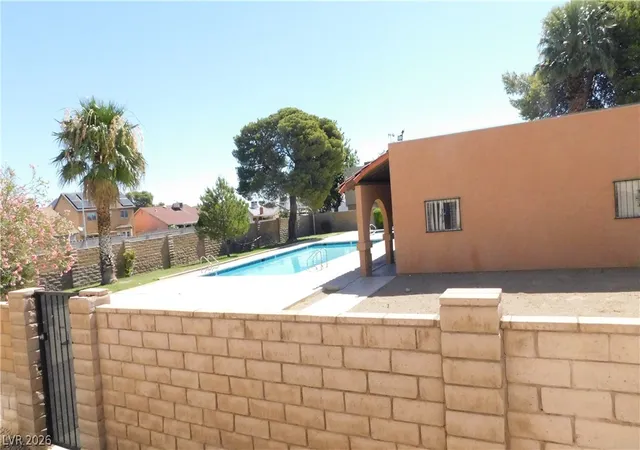 Photo 3 of Townhouse for sale at 6333 W Washington Ave, Las Vegas, NV 89107 | MLS# 2811118 | Listing updated on 2026-08-22