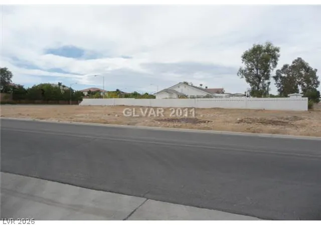 Photo 1 of Land for sale at 2992 S Buffalo Dr, Las Vegas, NV 89117 | MLS# 2811432 | Listing updated on 2026-08-27