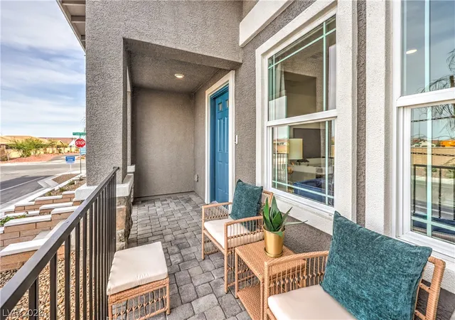 Photo 4 of Sale Pending at 906 Pink Sugarbird St, Henderson, NV 89011 | MLS# 2809487 | Listing updated on 2026-08-25
