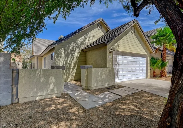 Photo 2 of Sale Pending at 386 El Pico Dr, Henderson, NV 89014 | MLS# 2811493 | Listing updated on 2026-09-01