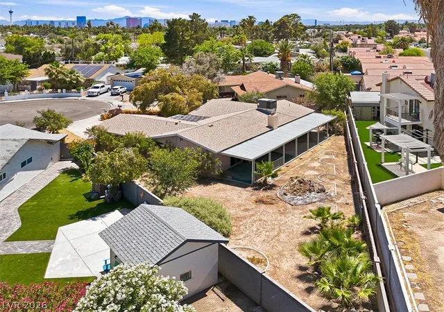 Photo 3 of Sale Pending at 4424 Parkchester Cir, Las Vegas, NV 89108 | MLS# 2811520 | Listing updated on 2026-08-28