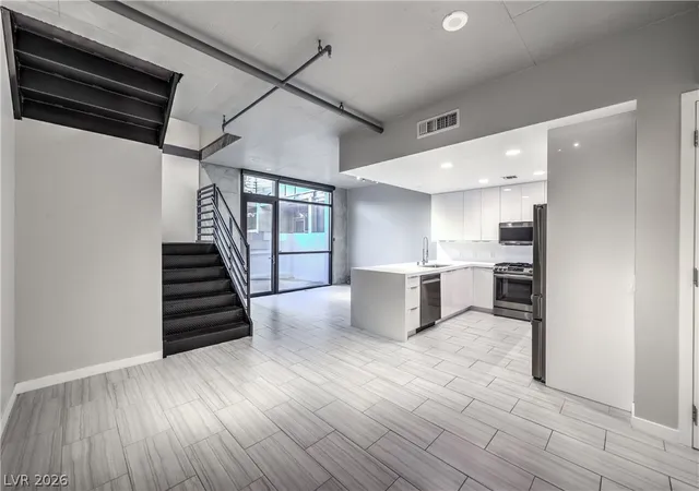 Photo 3 of Condo for sale at 353 E Bonneville Ave #752, Las Vegas, NV 89101 | MLS# 2811623 | Listing updated on 2026-10-07