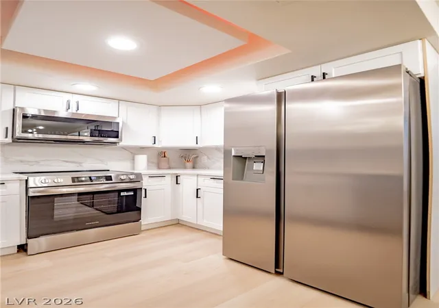 Listing Photo 4 - Condo for sale in building located at 1701 E Katie Ave, Las Vegas, NV 89119 - Unit #72