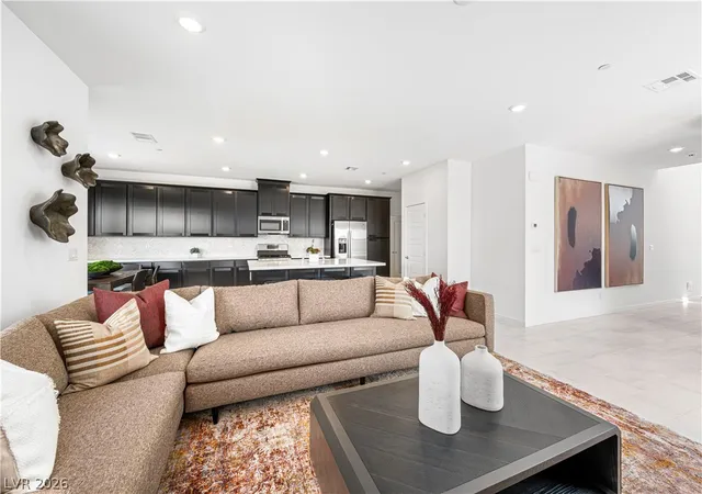 Photo 3 of Single family home for sale at 125 Rowan Grove Ave, Henderson, NV 89011 | MLS# 2811792 | Listing updated on 2026-09-30