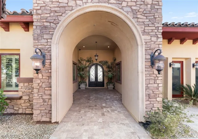Photo 3 of Single family home for sale at 1065 Kratzer Cir, Henderson, NV 89002 | MLS# 2811982 | Listing updated on 2026-08-25