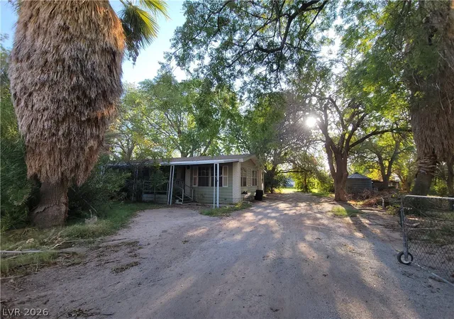 Photo 3 of Manufactured home for sale at 220 S Andersen St, Overton, NV 89040 | MLS# 2811142 | Listing updated on 2026-08-26