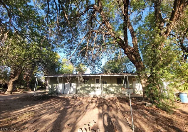 Photo 3 of Manufactured home for sale at 220 S Andersen St, Overton, NV 89040 | MLS# 2811142 | Listing updated on 2026-08-26
