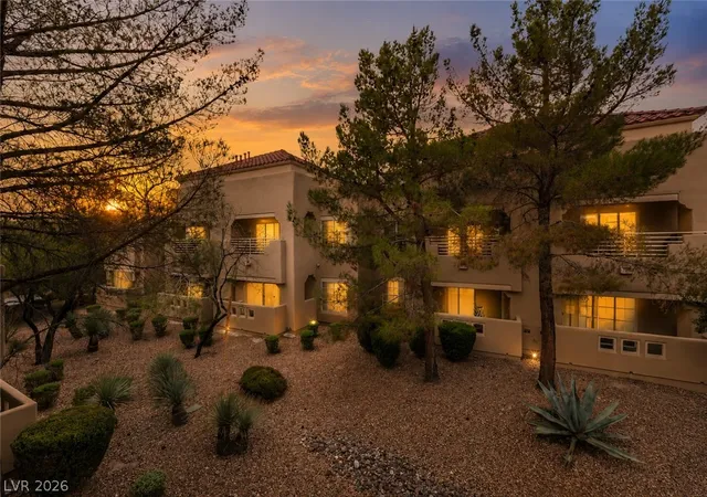 Listing Photo 5 - Condo for sale in building located at 1909 High Vly Ct, Las Vegas, NV 89128 - Unit #204