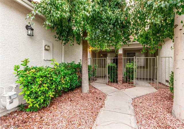 Photo 3 of Townhouse for sale at 115 Tapatio St, Henderson, NV 89074 | MLS# 2811619 | Listing updated on 2026-08-26