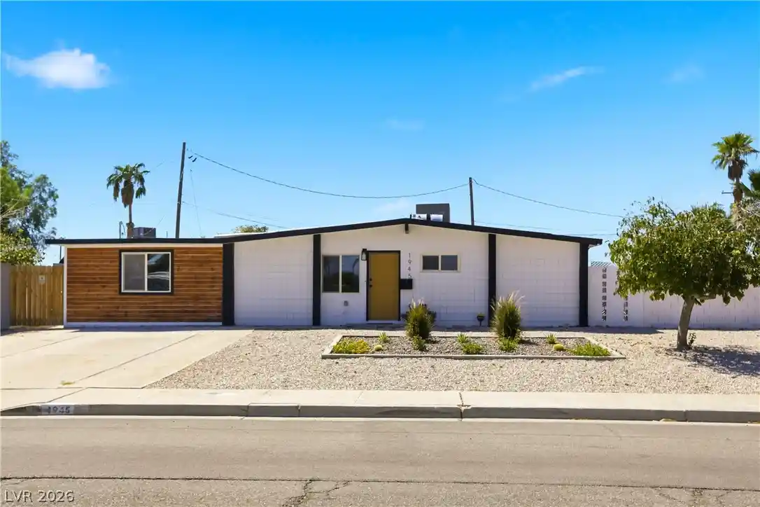 Single family home for sale at 1945 Palma Vista Ave, Las Vegas, NV 89169 | MLS# 2812350