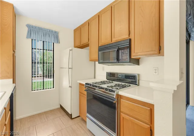 Listing Photo 5 - Condo for sale in building located at 4712 Nara Vis Wy, Las Vegas, NV 89103 - Unit #103