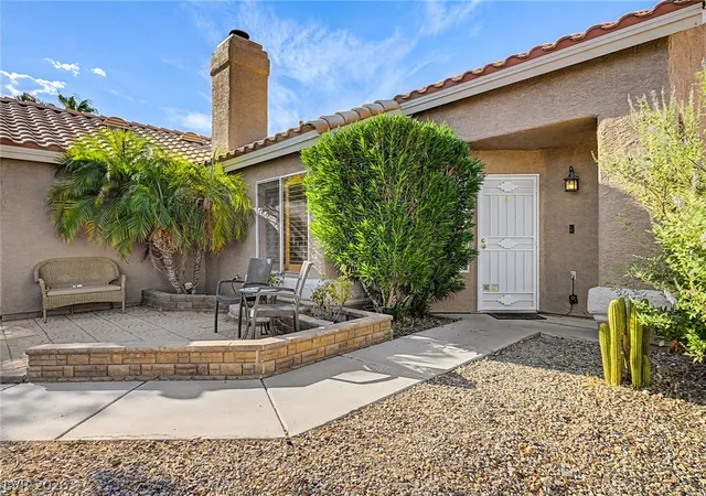 Photo 2 of Single family home for sale at 7632 Twisted Pine Ave, Las Vegas, NV 89131 | MLS# 2811775 | Listing updated on 2026-08-27