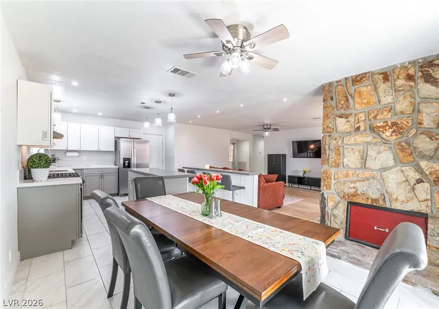 Photo 4 of Single family home for sale at 105 S Cimarron Rd, Las Vegas, NV 89145 | MLS# 2812542 | Listing updated on 2026-08-27