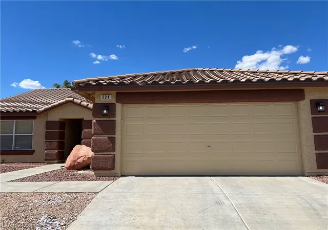Photo 1 of Single family home for sale at 224 Du Fort Ave, Henderson, NV 89002 | MLS# 2812613 | Listing updated on 2026-08-28