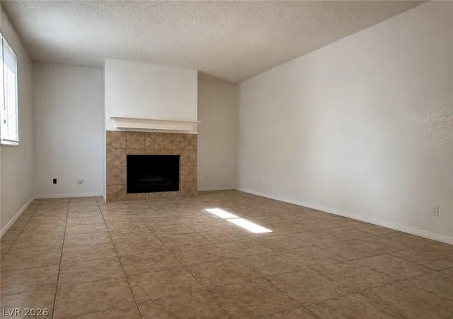 Photo 4 of Townhouse for sale at 215 N Lamb Blvd #E, Las Vegas, NV 89110 | MLS# 2812786 | Listing updated on 2026-08-28