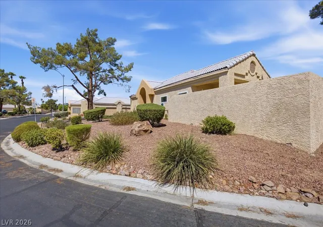 Photo 3 of Townhouse for sale at 428 Wonderstone Dr #0, Las Vegas, NV 89107 | MLS# 2810892 | Listing updated on 2026-08-28