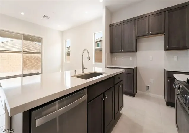 Photo 3 of Single family home for sale at 650 Ambridge Dr, Henderson, NV 89011 | MLS# 2812789 | Listing updated on 2026-08-28