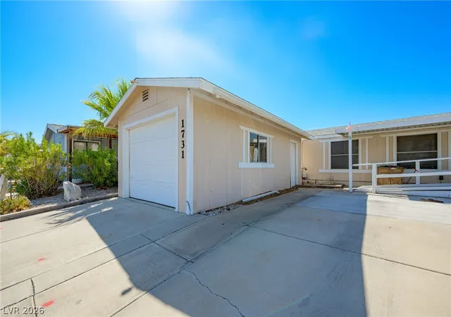 Photo 3 of Manufactured home for sale at 1731 Esquina St, Laughlin, NV 89029 | MLS# 2812873 | Listing updated on 2026-08-28