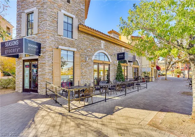 Listing Photo 5 - Condo for sale in building located at 30 SE Strada Di Villaggio, Henderson, NV 89011 - Unit #229