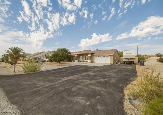 Photo 3 of Single family home for sale at 2400 S Zuni Ave, Pahrump, NV 89048 | MLS# 2813291 | Listing updated on 2026-09-01