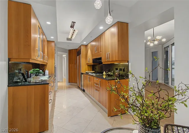 Photo 2 of Condo for sale at 2877 Paradise Rd #906, Las Vegas, NV 89109 | MLS# 2813540 | Listing updated on 2026-09-01