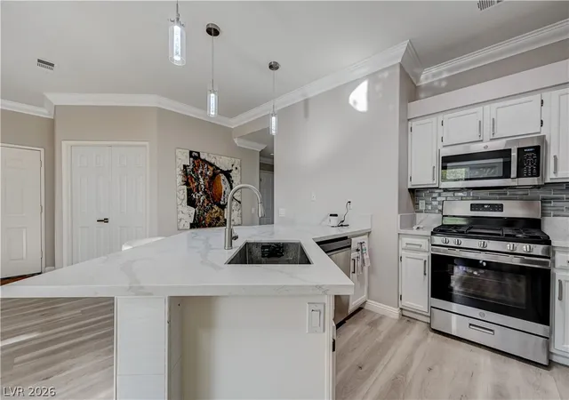 Photo 4 of Condo for sale at 5415 W Harmon Ave #1029, Las Vegas, NV 89103 | MLS# 2813796 | Listing updated on 2026-09-01