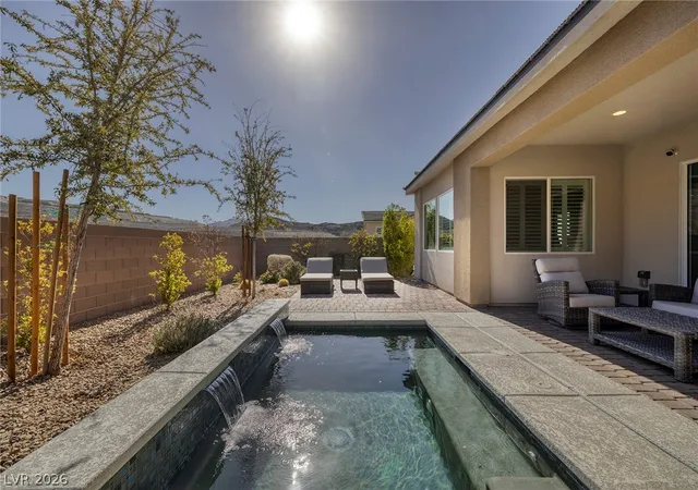 Photo 1 of Single family home for sale at 12 Hilltop Crst St, Henderson, NV 89011 | MLS# 2813958 | Listing updated on 2026-09-01