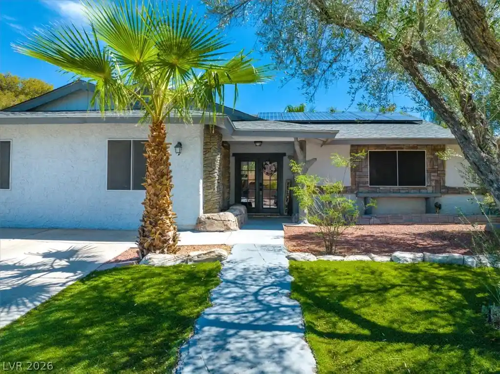 Single family home for sale at 2402 El Tesoro Ct, Henderson, NV 89014 | MLS# 2814487