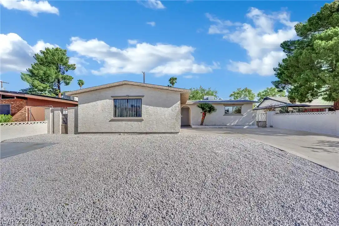 Photo 1 of Single family home for sale at 324 Duke Ave, North Las Vegas, NV 89030 | MLS# 2813305 | Listing updated on 2026-10-20