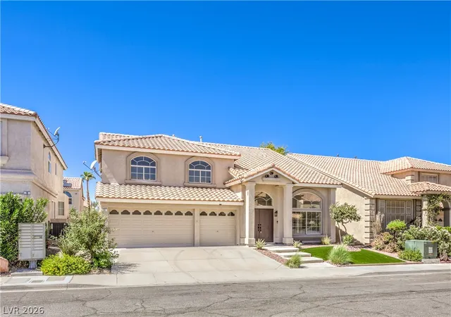 Photo 1 of Single family home for sale at 11 Old Lake Cir, Henderson, NV 89074 | MLS# 2817058 | Listing updated on 2026-10-09