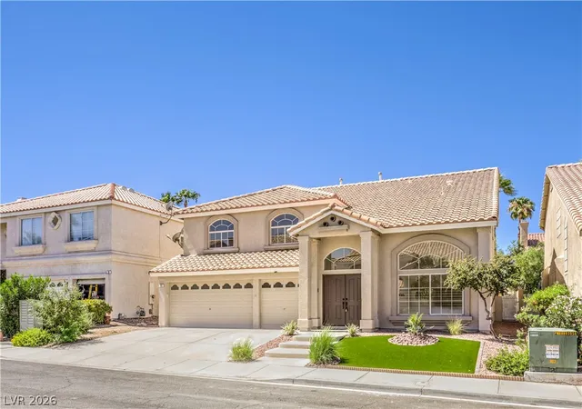 Photo 2 of Single family home for sale at 11 Old Lake Cir, Henderson, NV 89074 | MLS# 2817058 | Listing updated on 2026-10-09