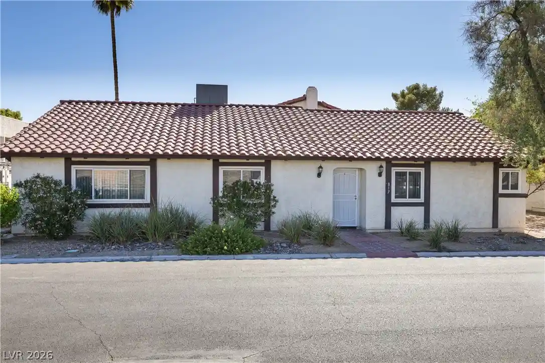 Photo 1 of Single family home for sale at 817 Spyglass Ln, Las Vegas, NV 89107 | MLS# 2816674 | Listing updated on 2026-10-17