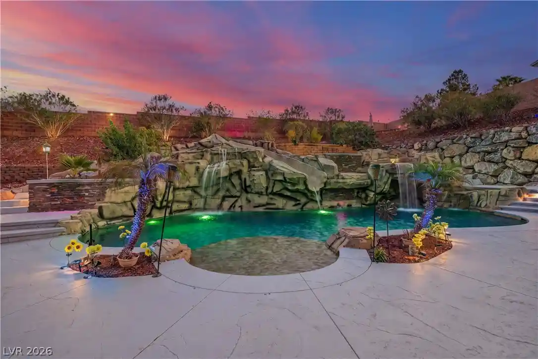 Photo 1 of Single family home for sale at 733 Smokey Mountain Ave, Henderson, NV 89012 | MLS# 2817389 | Listing updated on 2026-10-28