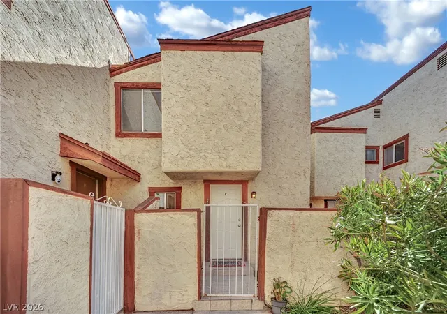 Photo 2 of Townhouse for sale at 5007 Spencer St #C, Las Vegas, NV 89119 | MLS# 2818388 | Listing updated on 2026-09-26