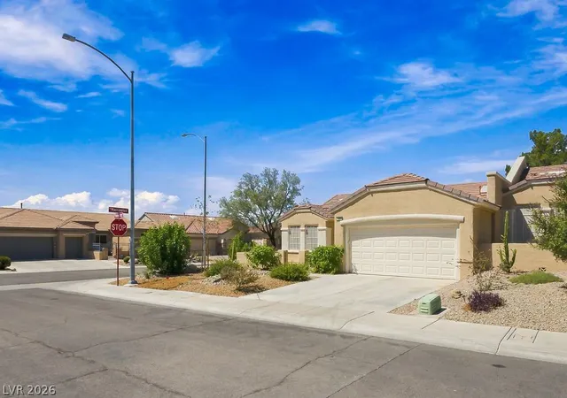 Photo 2 of Townhouse for sale at 2652 Harrisburg Ave, Henderson, NV 89052 | MLS# 2818395 | Listing updated on 2026-10-11