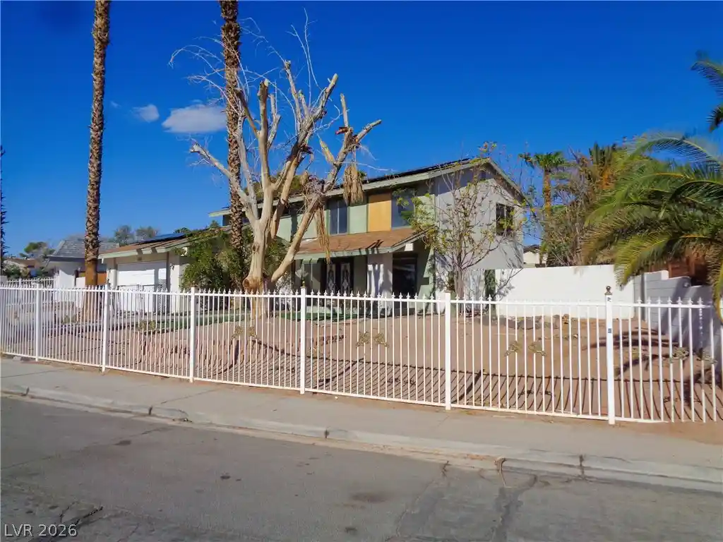 Photo 1 of Single family home for sale at 2910 Boise St, Las Vegas, NV 89121 | MLS# 2816932 | Listing updated on 2026-10-21