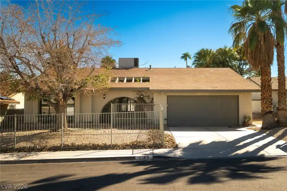 Photo 1 of Single family home for sale at 6205 Vista Verde, Las Vegas, NV 89146 | MLS# 2818796 | Listing updated on 2026-10-15