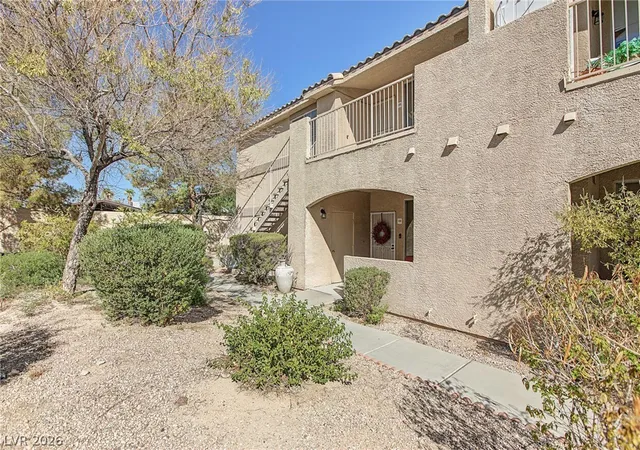 Listing Photo 4 - Condo for sale in building located at 1401 N Michael Wy, Las Vegas, NV 89108 - Unit #220