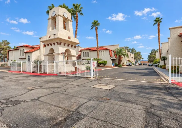 Photo 3 of Townhouse for sale at 4951 Schumann Dr, Las Vegas, NV 89146 | MLS# 2819346 | Listing updated on 2026-10-01