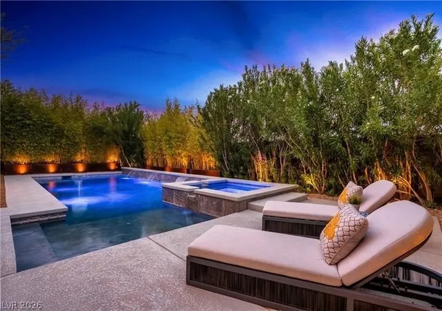 Photo 1 of Mansion for sale at 2650 Eldora Ests Ct, Las Vegas, NV 89117 | MLS# 2817267 | Listing updated on 2026-10-08