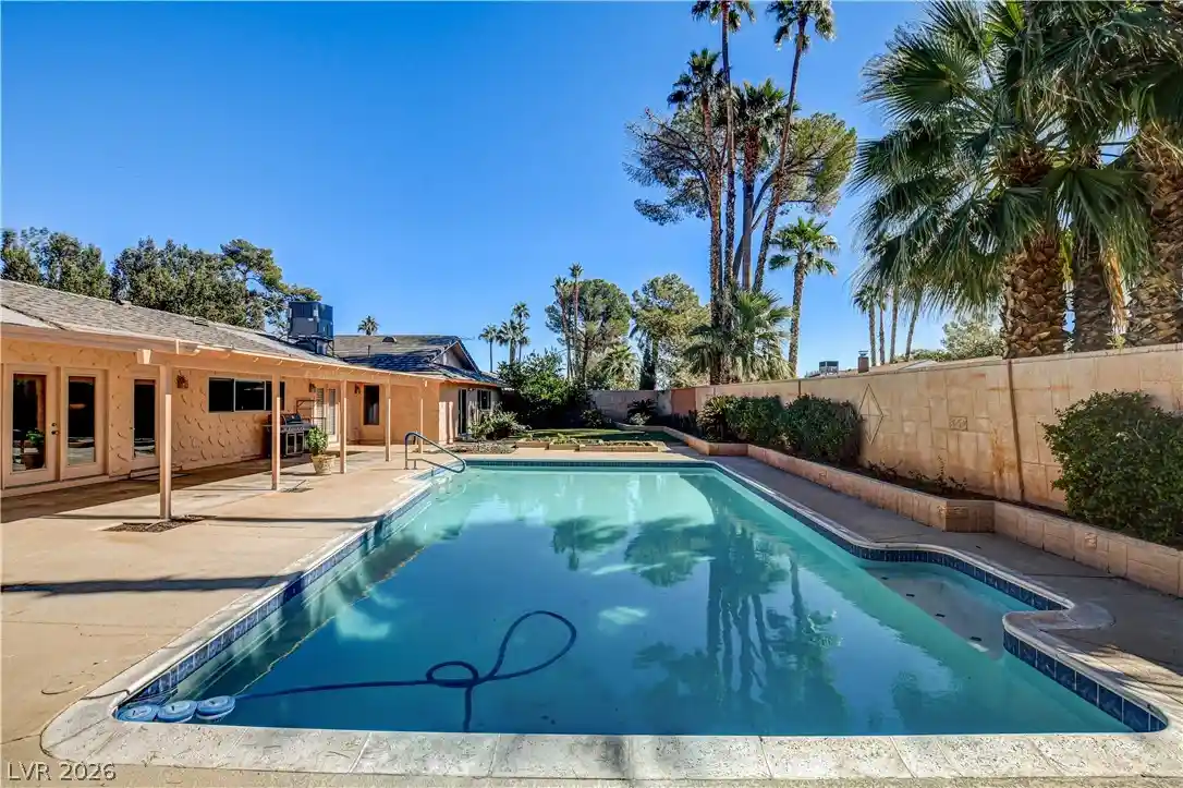 Photo 1 of Single family home for sale at 3753 Meadowcrest Dr, Las Vegas, NV 89121 | MLS# 2820106 | Listing updated on 2026-10-11