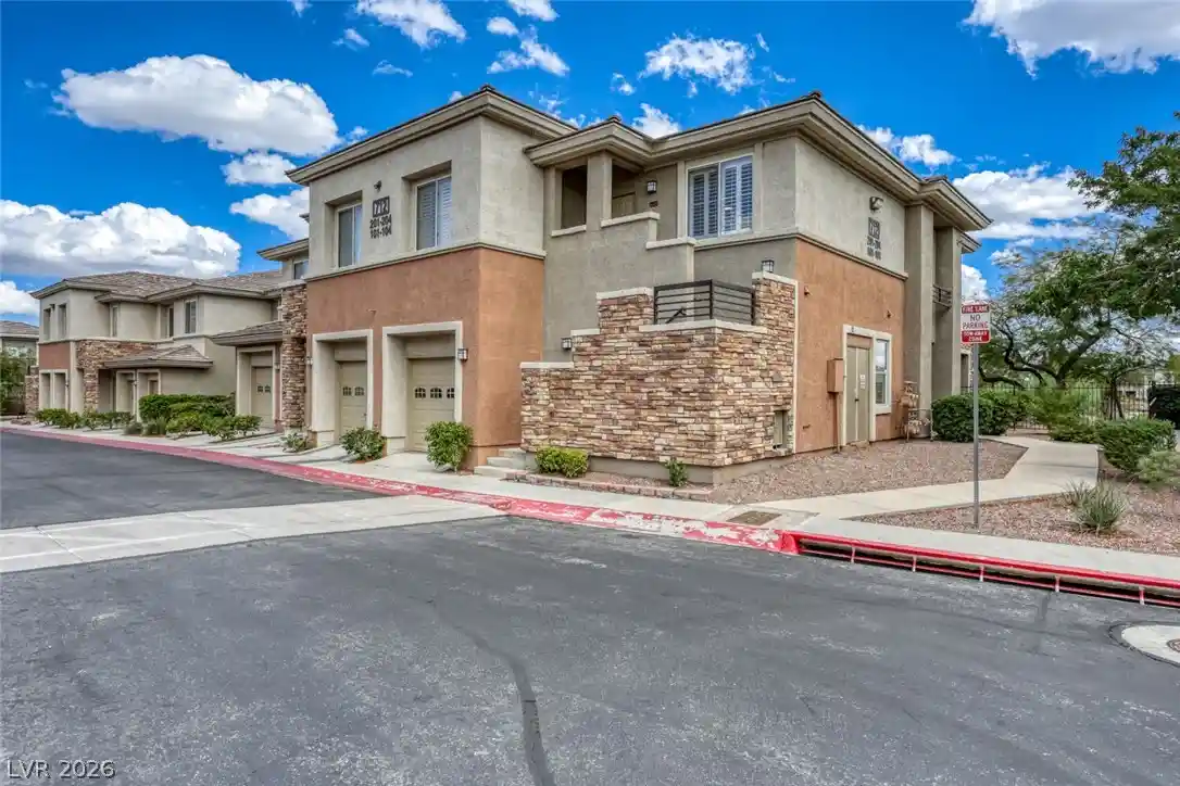 Condo for sale at 712 Peachy Cyn Cir #204, Las Vegas, NV 89144 | MLS# 2820049