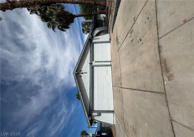 Photo 2 of Single family home for sale at 1664 Caliente Ct, Las Vegas, NV 89119 | MLS# 2820735 | Listing updated on 2026-10-09